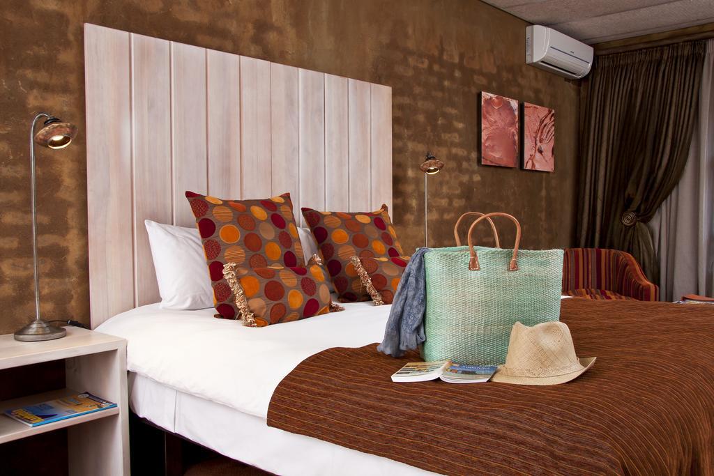 קמפטון פארק African Rock Hotel & Spa, A "Boutique Lifestyle Resort" מראה חיצוני תמונה