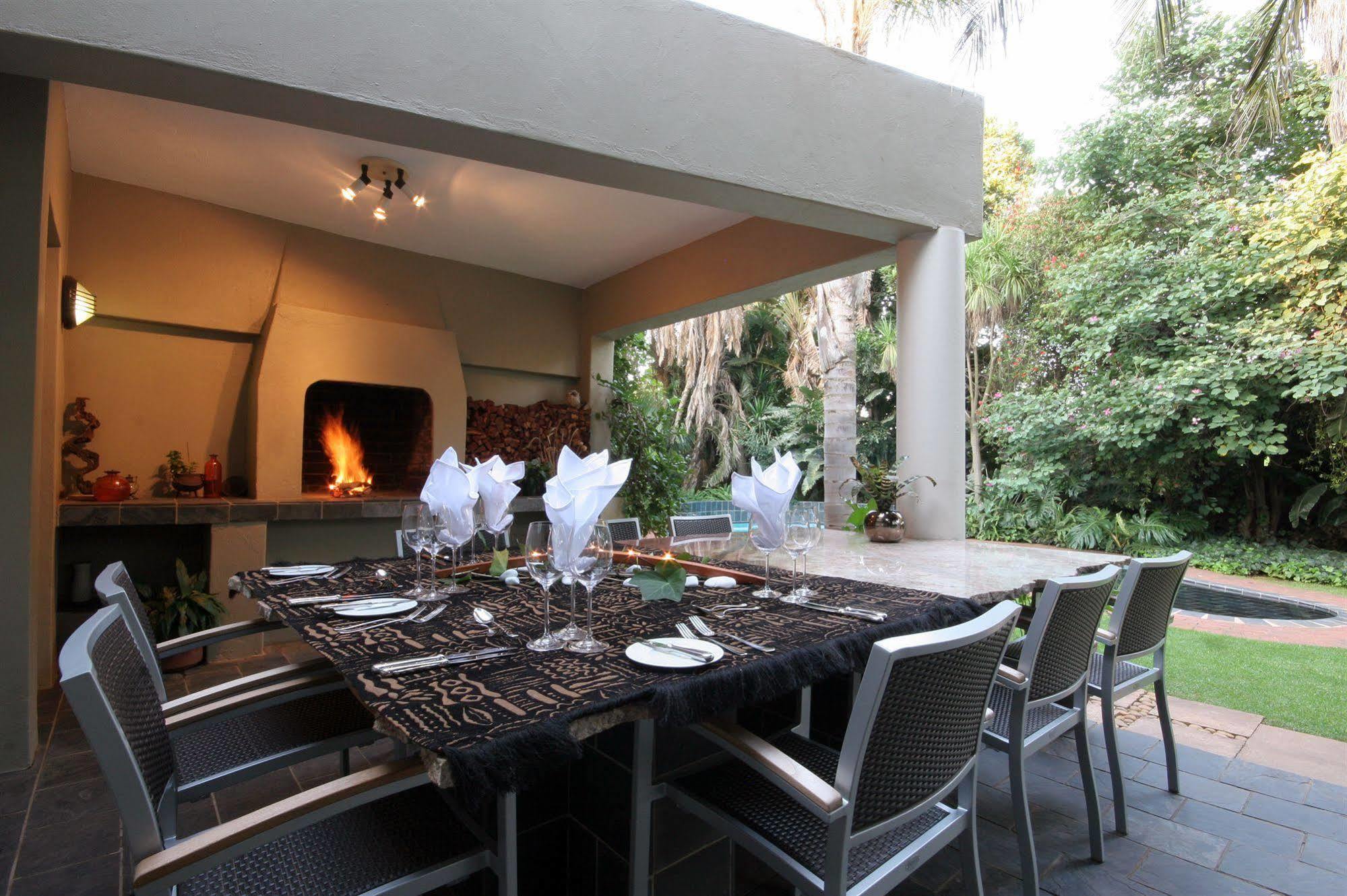 קמפטון פארק African Rock Hotel & Spa, A "Boutique Lifestyle Resort" מראה חיצוני תמונה